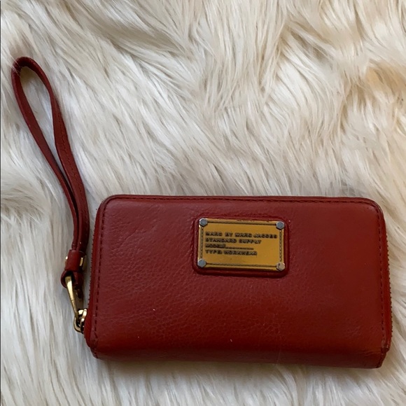 Marc Jacobs Handbags - Marc Jacobs wallet